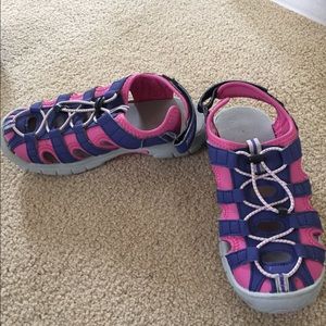 Khombu girl shoes. Size 3.